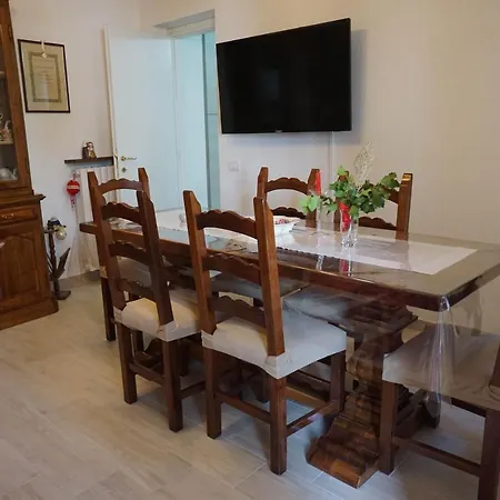 Appartamento In Piazza - - Umbria *